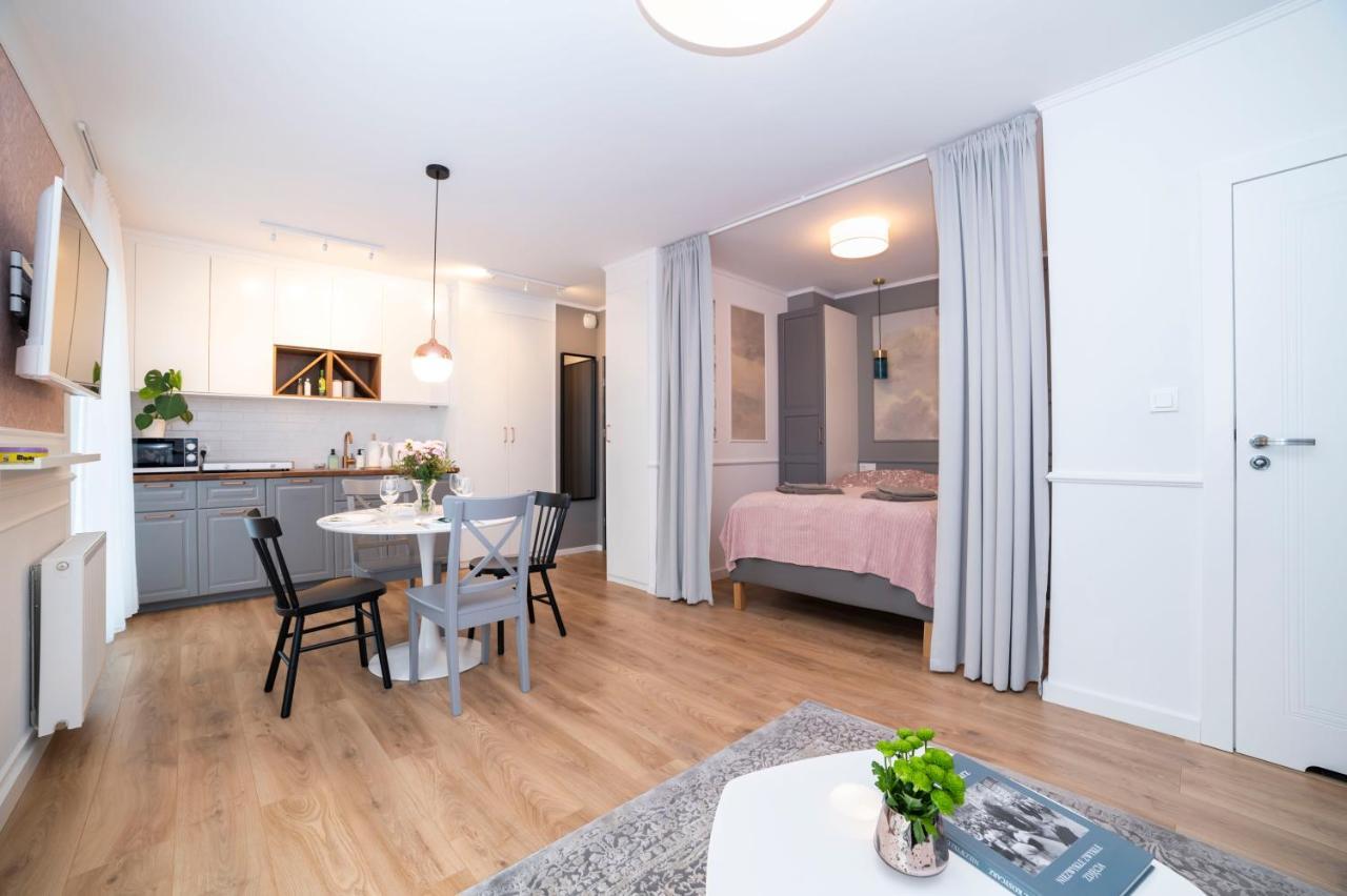 Heaven Apartment In The Old Town With Private Parking グダニスク エクステリア 写真