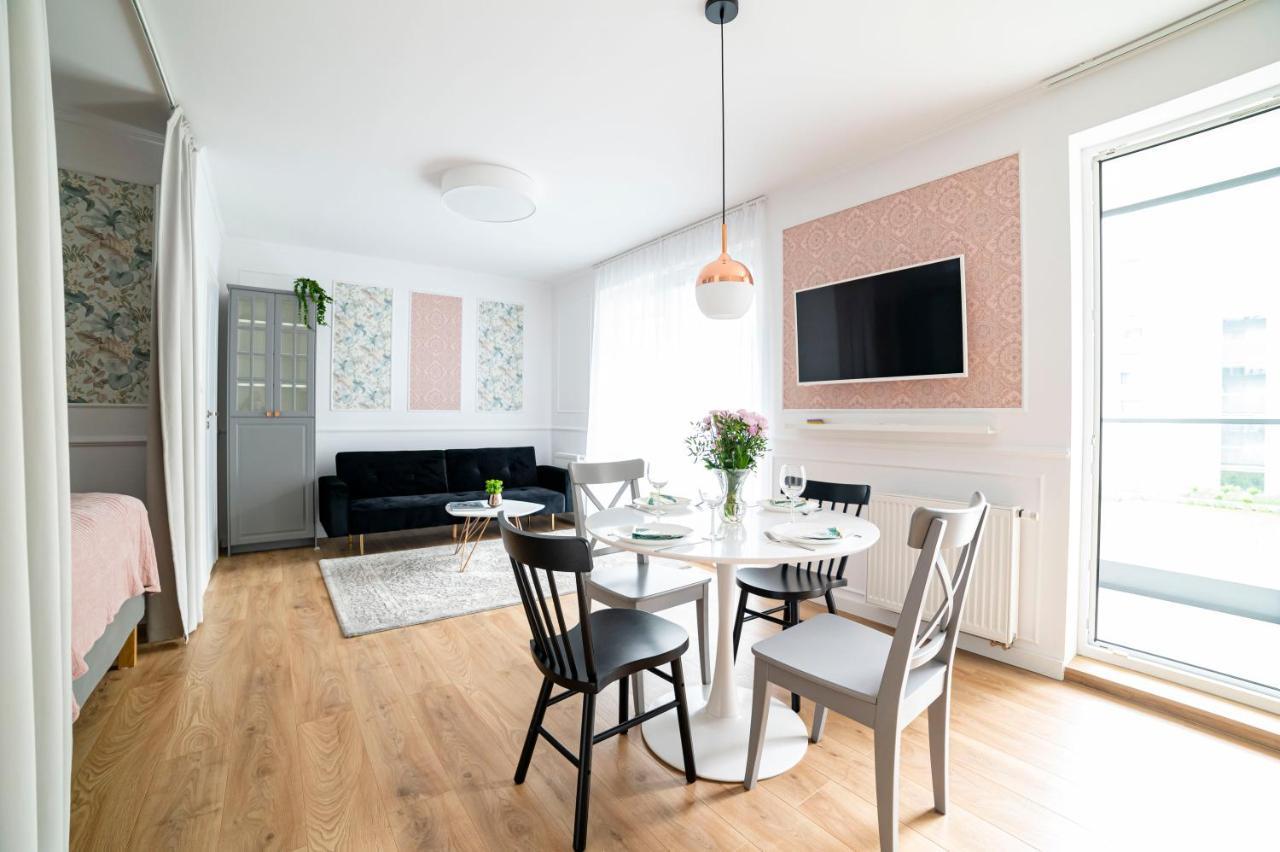 Heaven Apartment In The Old Town With Private Parking グダニスク エクステリア 写真